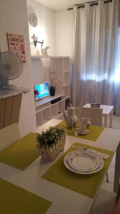 Quarteira Home Beach Ferias Tranquilas A 1Km Da Praia Totalmente Renovado Exterior photo